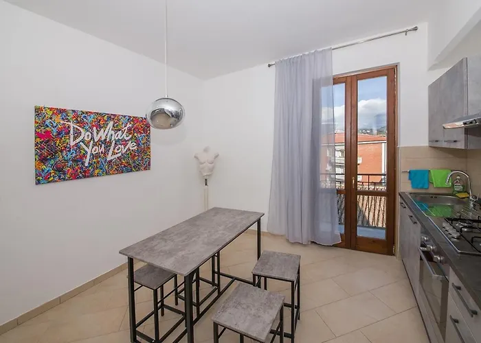 فندق Lu Centru De Lu Munnu *