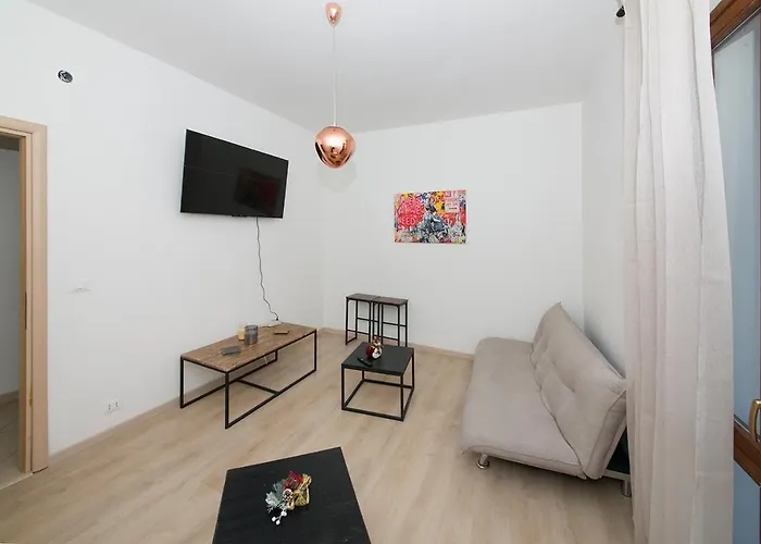 فندق Lu Centru De Lu Munnu *