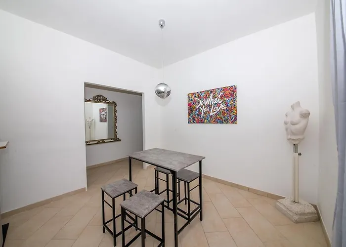 Lu Centru De Lu Munnu فندق فولينيو